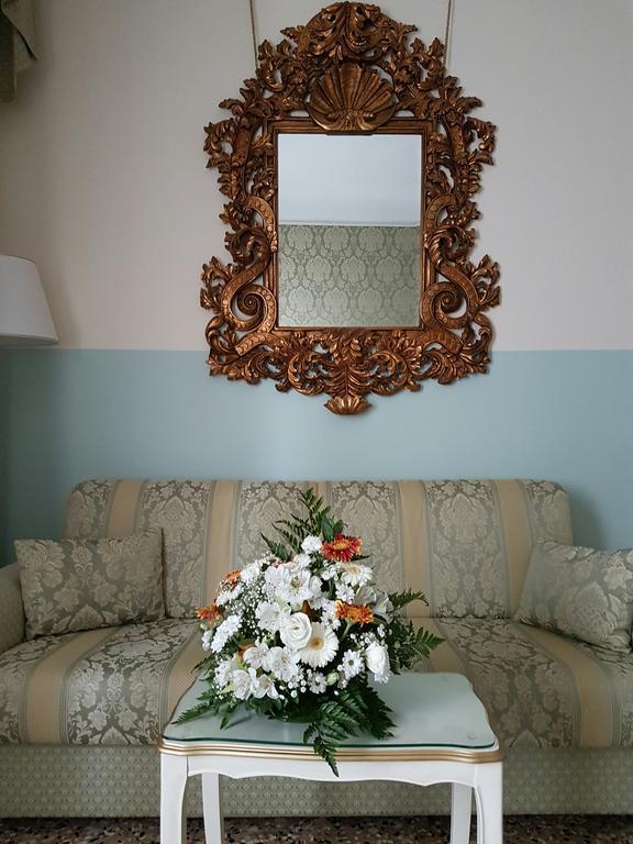 Friendly Venice Suites Eksteriør bilde