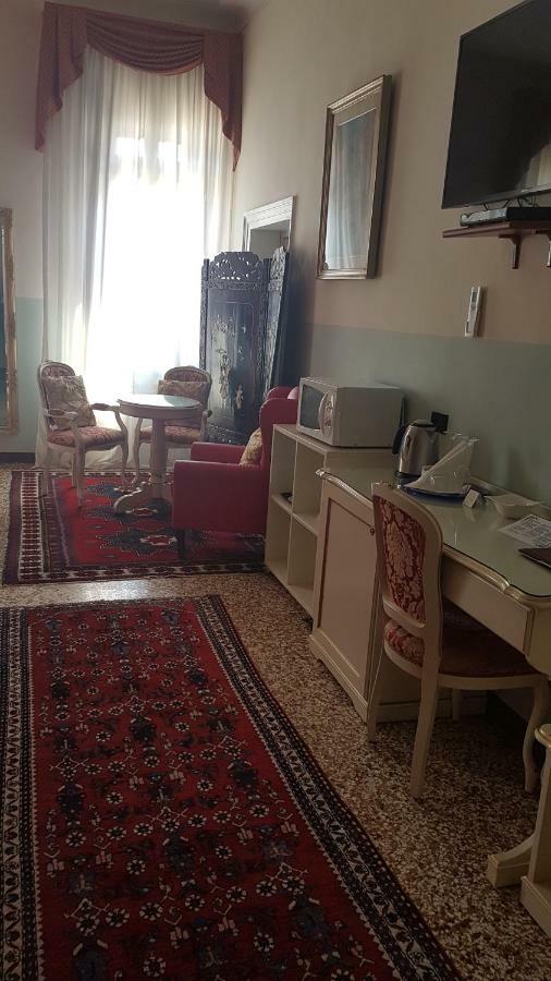 Friendly Venice Suites Eksteriør bilde